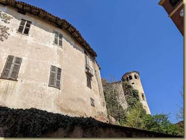 il Castello di Lozzolo...