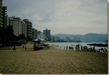 Acapulco - la spiaggia per i turisti...